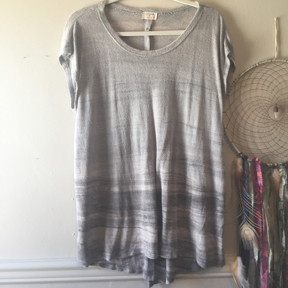 Grey Over-sized Tee!